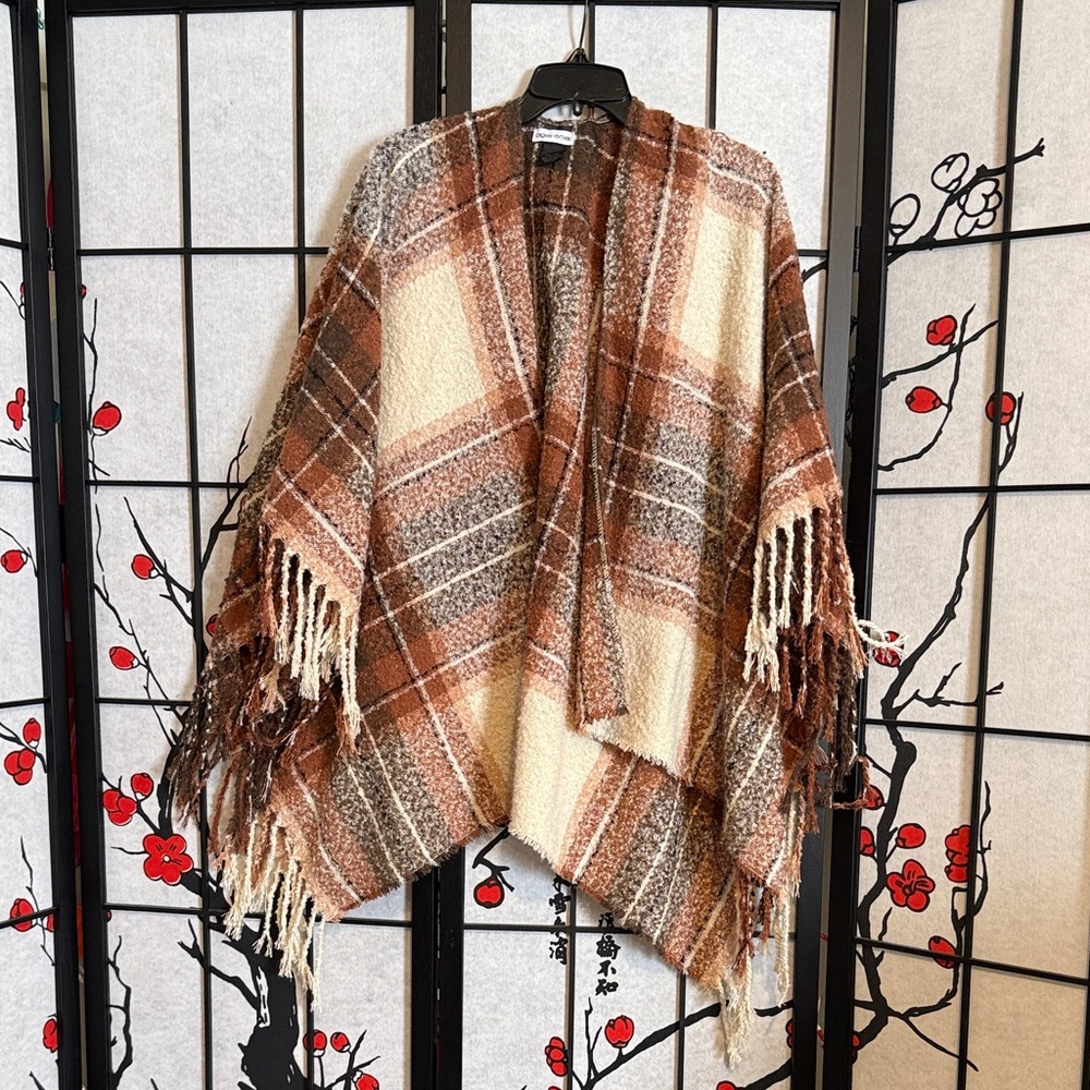 Crown Vintage Brown Plaid Poncho
